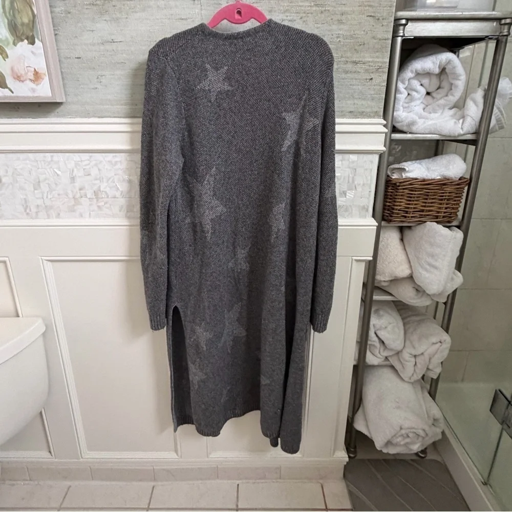 Medium Anthropologie knitted & knotted Gray Star Pattern Long Cardigan sweater